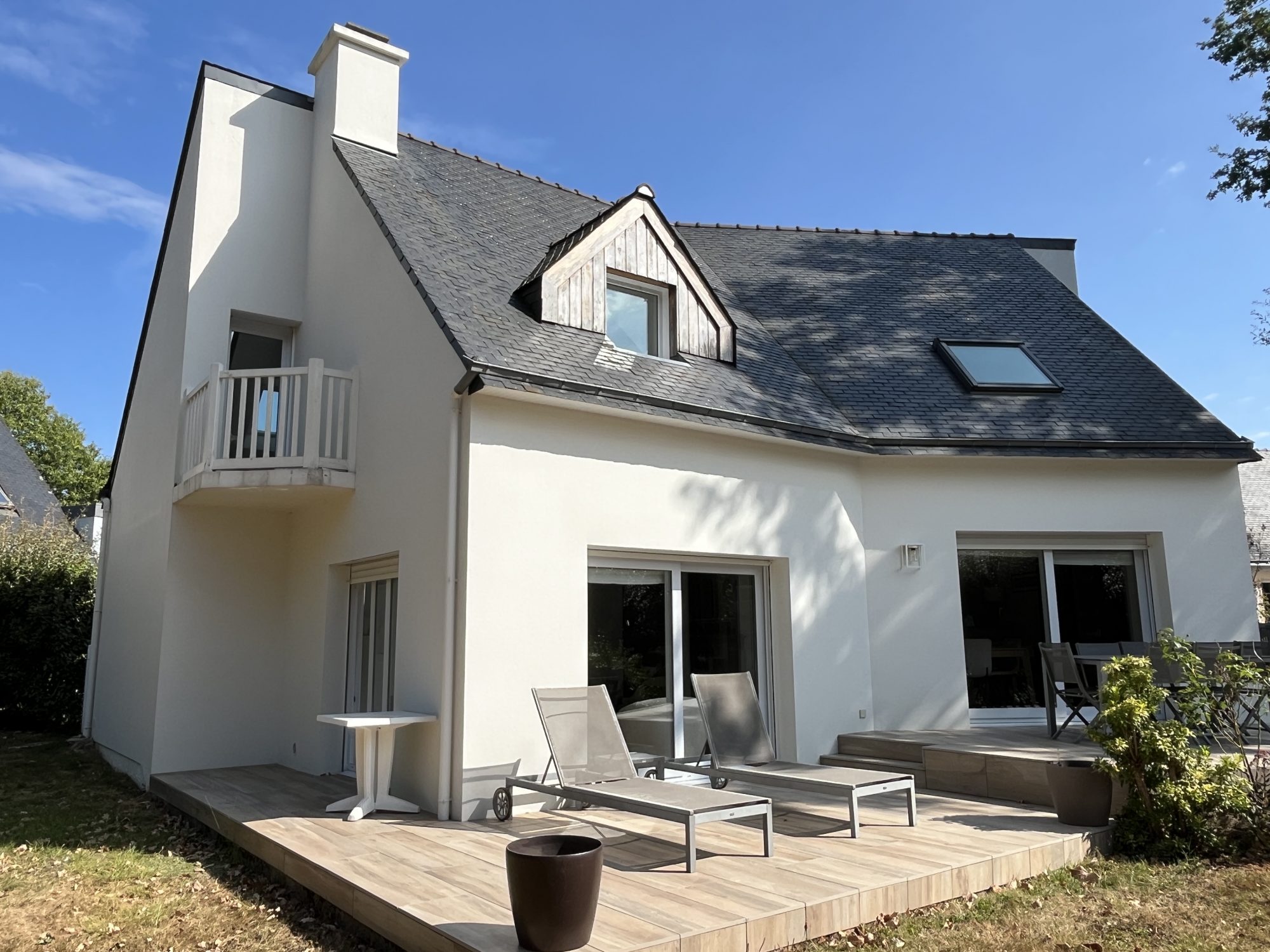 Bien: MAISON CONTEMPORAINE DE QUALITE A VENDRE EN EXCLUVISITE A SAINT-NOLFF