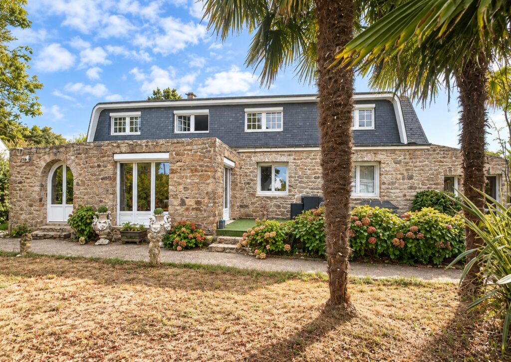 Bien: A VENDRE - Maison de caractère à Vendre Golfe du Morbihan