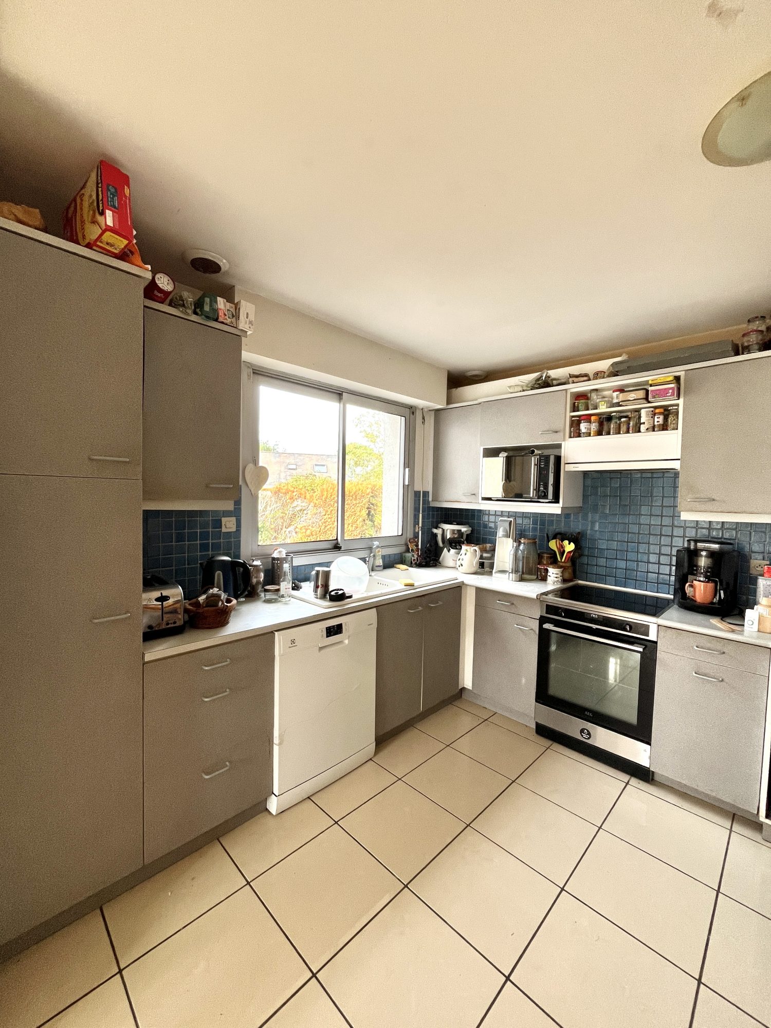 Bien: A VENDRE - A pied des commerces et du centre ville - SENE
