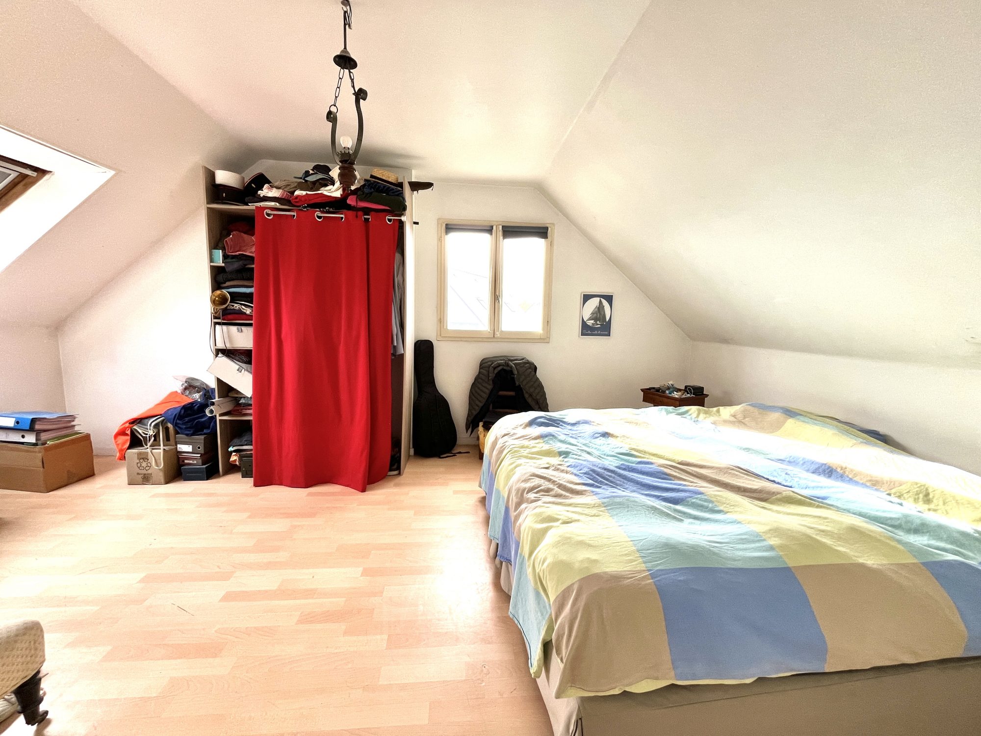 Bien: A VENDRE - A pied des commerces et du centre ville - SENE