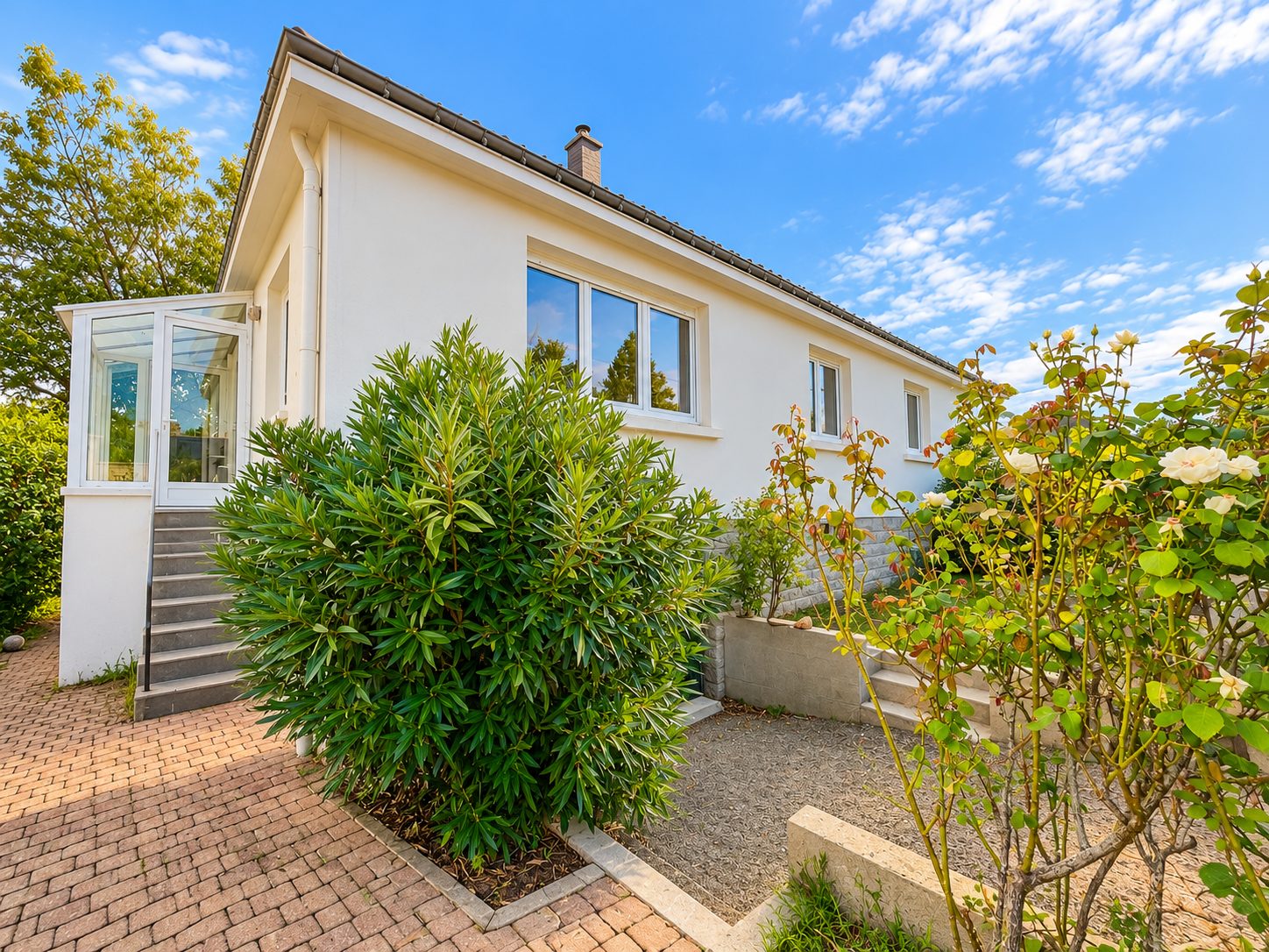 Bien: A VENDRE - PLESCOP – À PIED DU BOURG – MAISON 3 CHAMBRES AVEC BEAU JARDIN