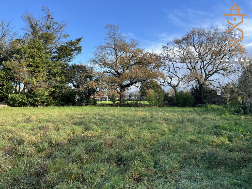 Bien: Terrain d'exception à vendre Vannes Ouest